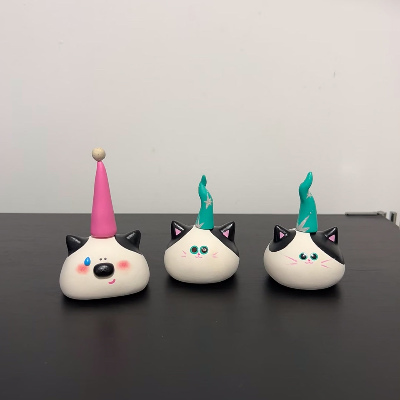 Hat-Swap Animal Pottery Kit